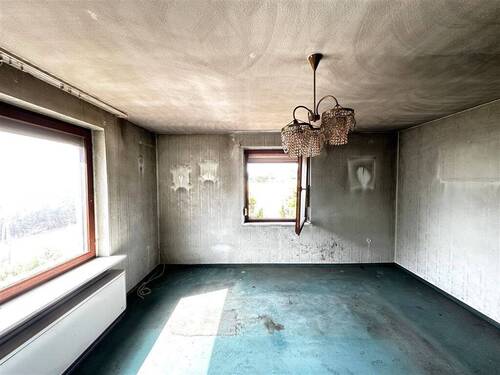 Wohnzimmer - Einfamilienhaus mit 93,60 m² in Sugenheim zum Kaufen