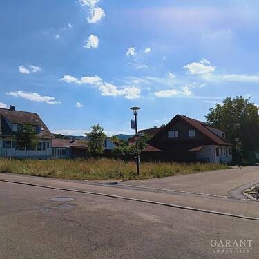Straßenzufahrt - Schöner Bauplatz im Ortsteil Belsen