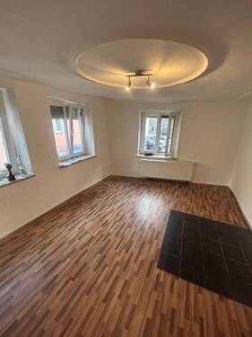 Wohnzimmer - Etagenwohnung mit 75,00 m&sup2; in Nördlingen zur Miete