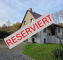 RESERVIERT !!! - 2 Grundstücke – 1 Preis - Liebevoll gepflegtes Einfamilienhaus und Baugrundstück in ruhiger Lage im Ortskern von Renthendorf