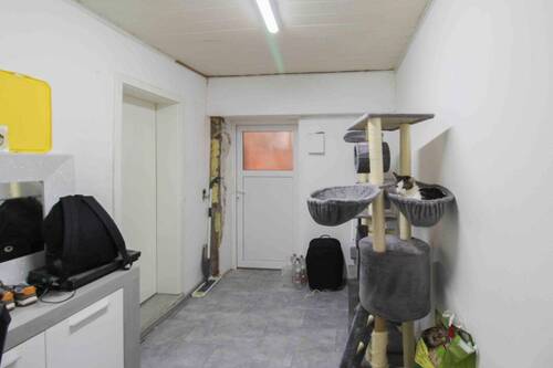Flur(1) - 