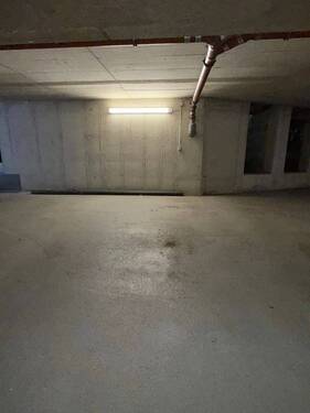 Auto-Stellplatz - 