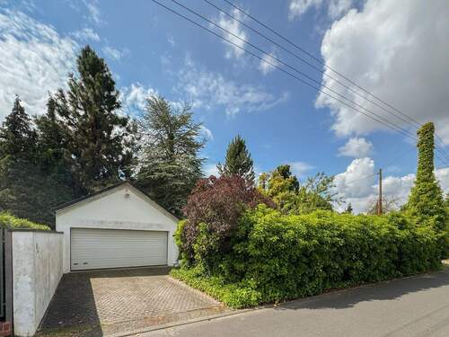Garage - 