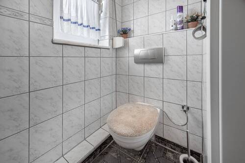 mit separatem WC für mehr Komfort - 