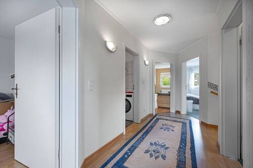 bietet 4 schöne Zimmer - 