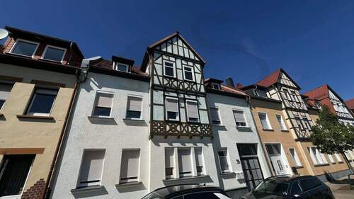 Hausfassade_von_vorn.jpg - 