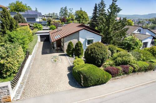 Exposébild - Saniertes Einfamilienhaus in traumhafter Lage