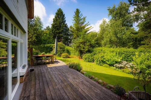 Süd-/Westterrasse (nicht einsehrbar) - 