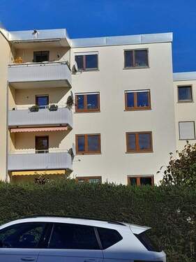 Aussenansicht Südwest - 3-Zimmer Wohnung mit Balkon und Garage in Bitz *** AB SOFORT