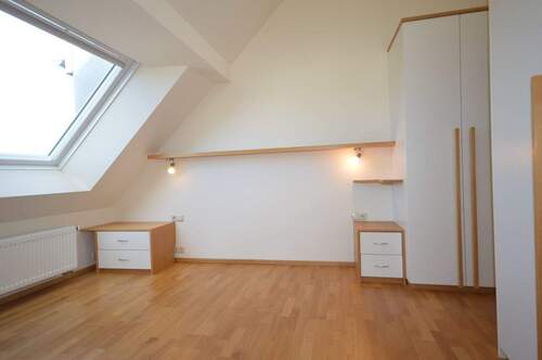 Schlafzimmer mit Einbauschränke.... - 