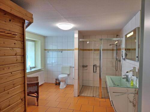 Haus 1 Bad mit Sauna en suite im EG - 