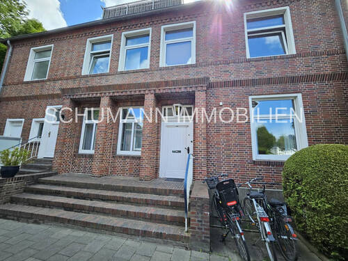 Eingang - 6 Zimmer Mehrfamilienhaus, Wohnhaus zum Kaufen in Wilhelmshaven