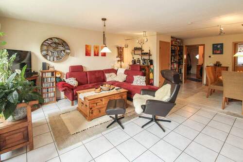 Wohnzimmer - 6 Zimmer Reihenmittelhaus in Neuss