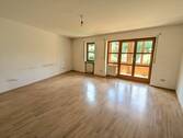Wohn-, Koch- und Essbereich - 4 Zimmer Etagenwohnung in Erding