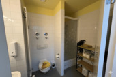 Bad mit Dusche - 
