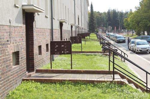 Hauseingang - Etagenwohnung mit 66,00 m² in Chemnitz zur Miete