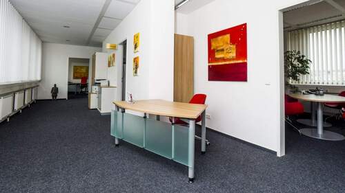 Flur - Büro in Stuttgart zur Miete