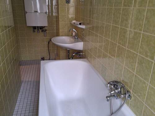 Bad Ansicht 1.jpg - 3 Zimmer Etagenwohnung in Essen