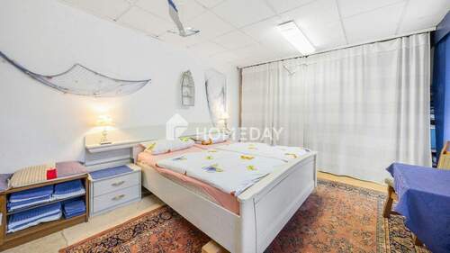 Schlafzimmer 1 2 - 