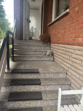 Haustür - Einfamilienhaus mit 200,00 m&sup2; in Rinteln zum Kaufen