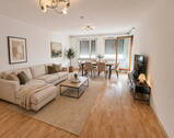 Wohnzimmer Staging - PROVISIONSFREI: Helle & großzügige 4-Zimmer Wohnung in Schwabing