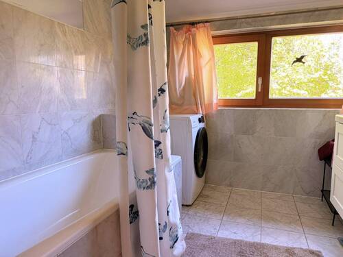 Hell gefliestes Bad - 