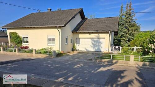 Front - 4 Zimmer Einfamilienhaus zum Kaufen in Perl / Besch