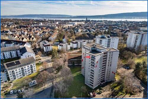 Gesamtansicht Haus 11.Stock - Bezugsfreie 3,5-Zi.-Wohnung mit Seesicht ,Lift und 2 Balkonen und herrlicher Fernsicht in Radolfzell
