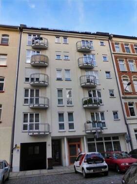 Hausansicht - Etagenwohnung mit 72,50 m&sup2; in Leipzig zum Kaufen