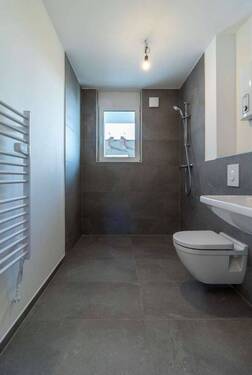 Beispiel Badezimmer Neuausbau.jpg - 