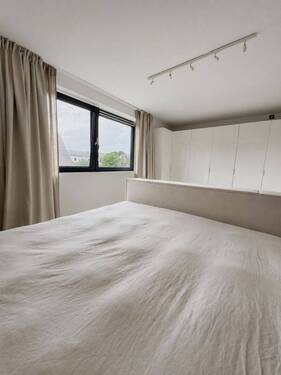 Schlafzimmer 1.jpg - 