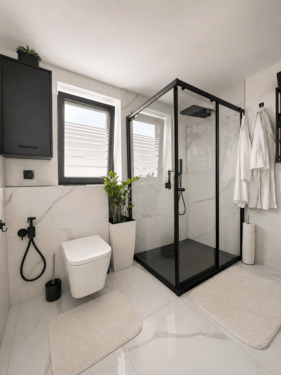 Badezimmer OG.PNG - 