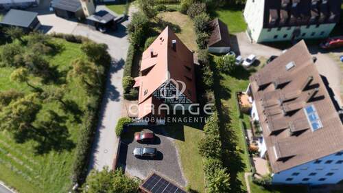 Bild 2 - 9 Zimmer Einfamilienhaus zum Kaufen in Altdorf