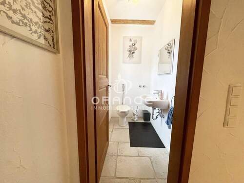 Gleich Links im Eingangsbereich, die Gäste Toilette - Einfamilienhaus mit 306,00 m² in Altdorf zum Kaufen