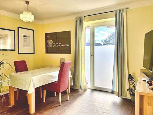 Einliegerwohnung: Wohn-/Esszimmer - 