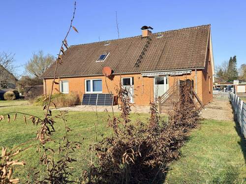 Terrassenseite - 6 Zimmer Einfamilienhaus zum Kaufen in Reppenstedt