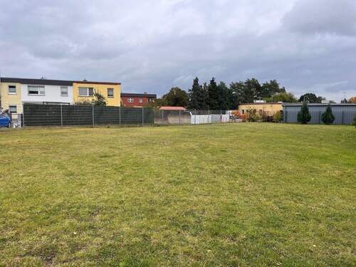 Grundstück zur Bebauung - 1 oder 2 Baugrundstücke - 150.000,00&nbsp;EUR Kaufpreis, ca.&nbsp; 0,00&nbsp;m&sup2;