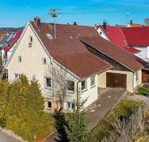 Familienheim mit großer Garage ... und voller Möglichkeiten ideal für Handwerker - Meßstetten