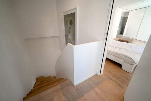 Treppenaufgang ins Dachgeschoss / Elternetage - 