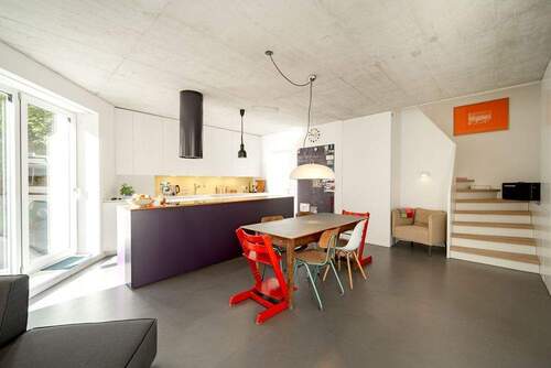 Blick in die offene Küche ... - 