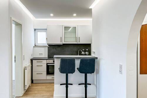 Kueche - 2 Zimmer Etagenwohnung in München