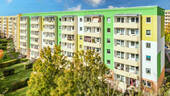 Hausansicht - Bestens sanierte 3-Raum-Wohnung