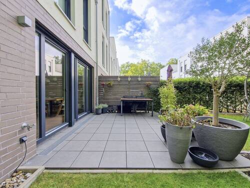 West-Terrasse - 5 Zimmer Reihenendhaus in Norderstedt