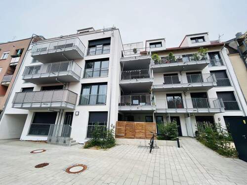 Außenansicht - Moderne 2-Zimmer-Dachgeschoss-Wohnung mit Dachterrasse und EBK!