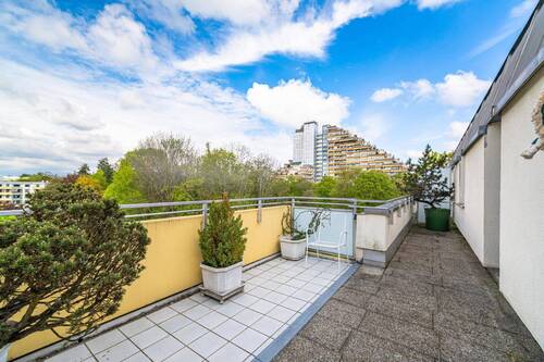 Dachterrasse im 4.OG - 4 Zimmer Etagenwohnung zum Kaufen in München