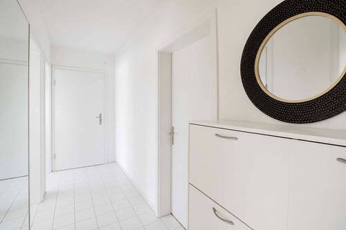 Flur - 3 Zimmer Etagenwohnung zum Kaufen in Leinfelden-Echterdingen