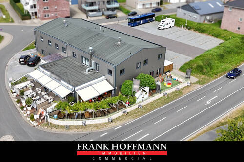 V9656 Titelbild - Gewerbehalle mit guter Nutzerstruktur & Baugrundstück in Sankt Peter-Ording