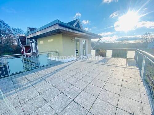 Terrasse Anbau - Mehrfamilienhaus, Wohnhaus mit 230,00 m² in Neudrossenfeld / Altdrossenfeld zum Kaufen