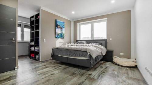 1. OG Elternschlafzimmer 1 - 