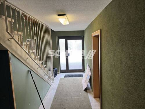 Treppe zum Obergeschoss - 